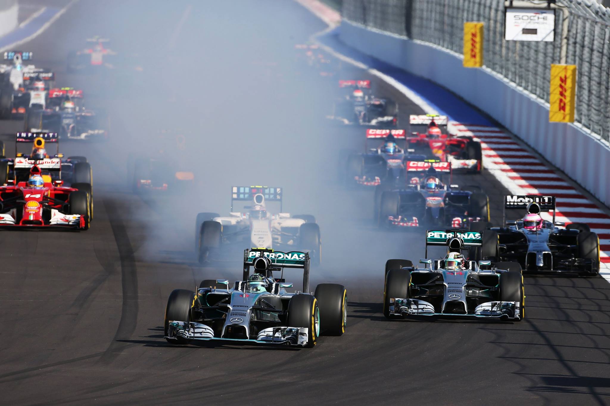 V1 vi. Формула 1 Сочи. Гран-при России формулы-1. Sochi Autodrom f1. Формула 1 Сочи 2014.